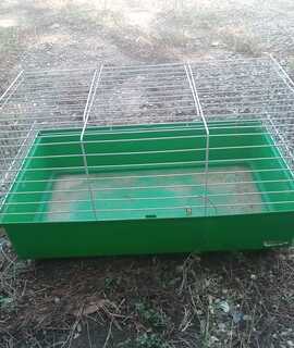 Accessoires pour animaux une cage pour hamster ou autre.