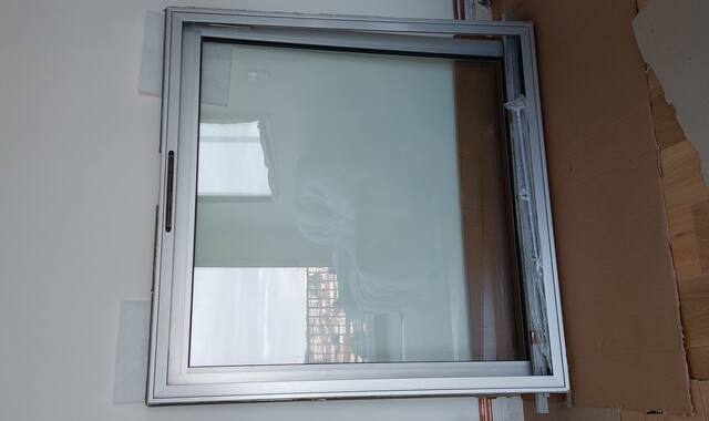 Bricolage fenêtre Alu à abattant Neuve 145 x 120 cm