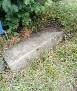 Bricolage linteau en granite gris ainsi qu'un bac dégraisseur