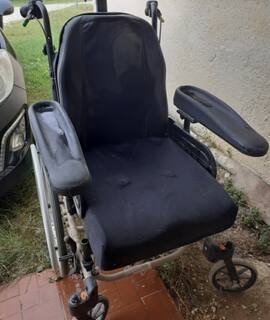 Divers fauteuil roulant