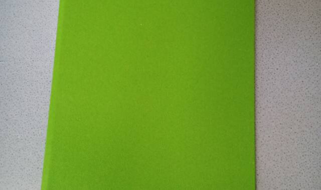 Divers classeur vert classique dos de 3.5cm environ
