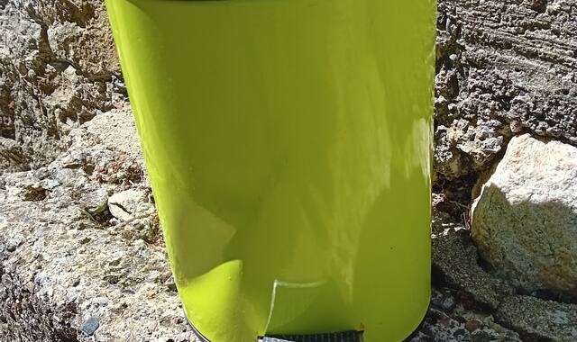 Divers poubelle verte