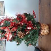 Divers petit sapin de noël en plastique.