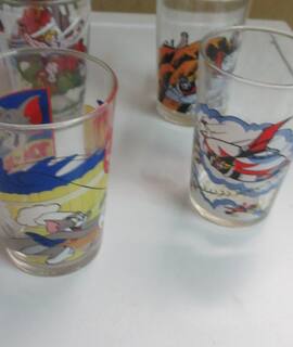 Divers verres de table