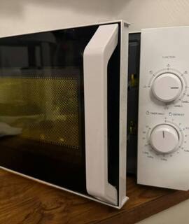 Electroménager micro-ondes grill 20l- toshib