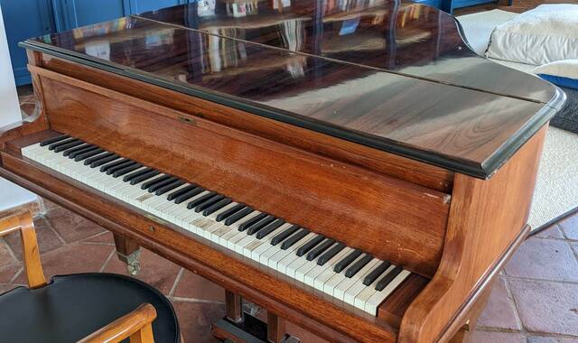 Instruments de musique piano John Broadwood & Sons
