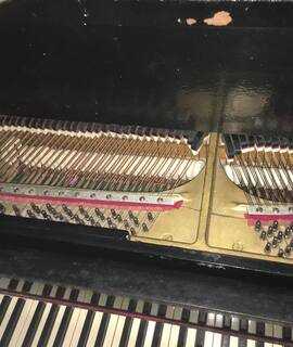 Instruments de musique orgue électronique et piano