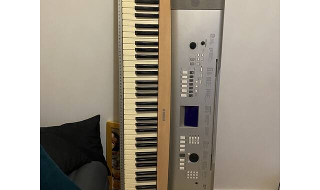 Instruments de musique clavier Yamaha