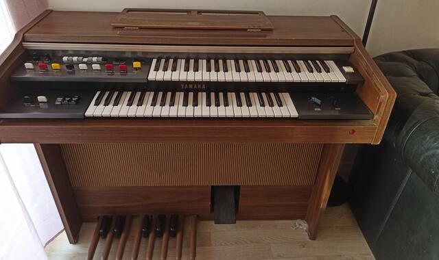 Instruments de musique orgue électronique YAMAHA modèle B-4DR