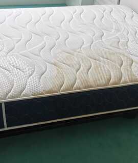 Literie matelas, sommier et pied de lit