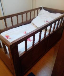 Literie petit lit bébé en bois