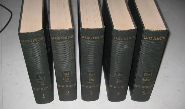 Livres-Revues GRAND LAROUSSE ENCYCLOPEDIQUE en 10 volumes