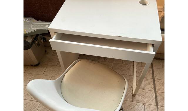 Meubles petit bureau blanc avec chaise