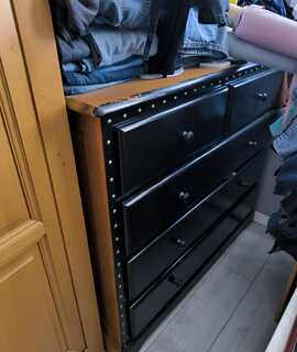 Meubles armoire en pin customisée