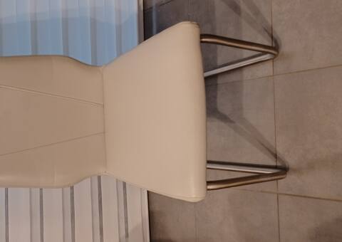 Meubles 2 chaises