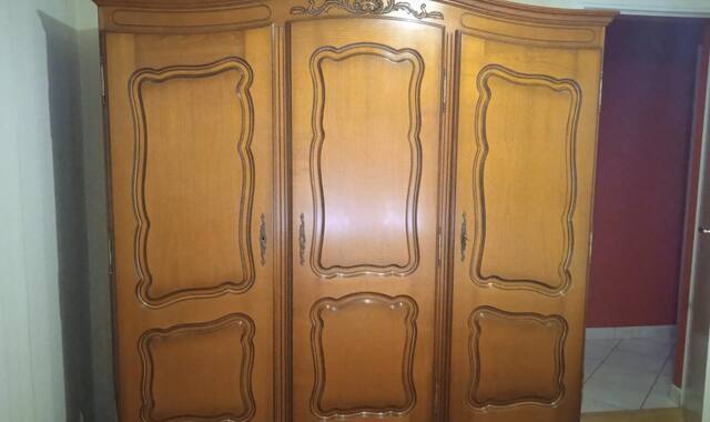 Meubles armoire en merisier