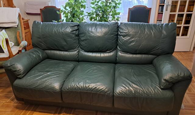 Meubles canapé lit en cuir vert