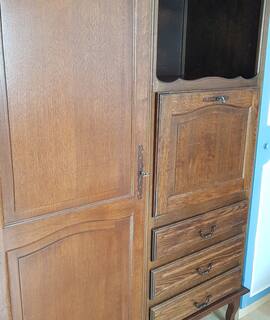 Meubles armoire avec secrétaire et 3 tiroirs en bois bon état