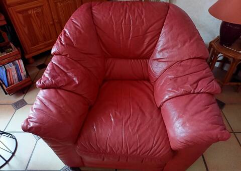 Meubles fauteuil en cuir rouge bordeaux