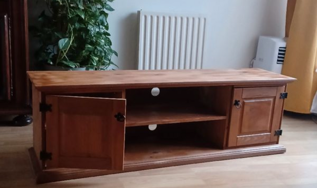 Meubles table de télé en bois