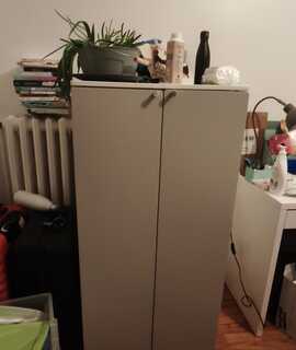 Meubles armoire enfant IKEA 1,23mX0,6mX0,57m quasi neuve