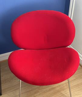 Meubles fauteuil en velours rouge