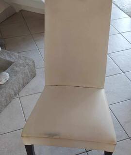 Mobilier 4 chaises blanches