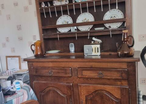 Mobilier vaisselier en chêne massif
