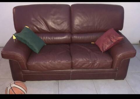 Mobilier je donne un canapé cuire bon état