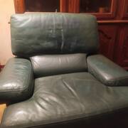 Mobilier fauteuil cuir vert