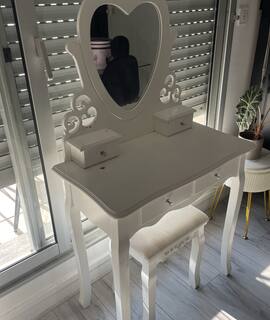 Mobilier coiffeuse blanche