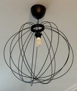 Mobilier luminaire / Lustre / Suspension noire à donner | Paris 11eme