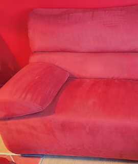 Mobilier petit fauteuil velours rouge