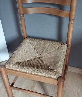 Mobilier 4 chaises en bois + paille (couleur miel)