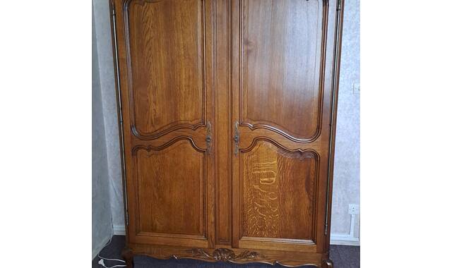 Mobilier armoire style rustique