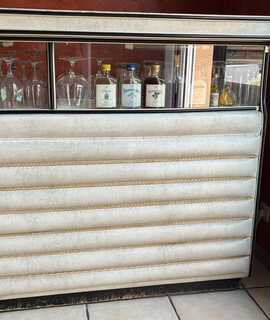 Mobilier bar des années 70