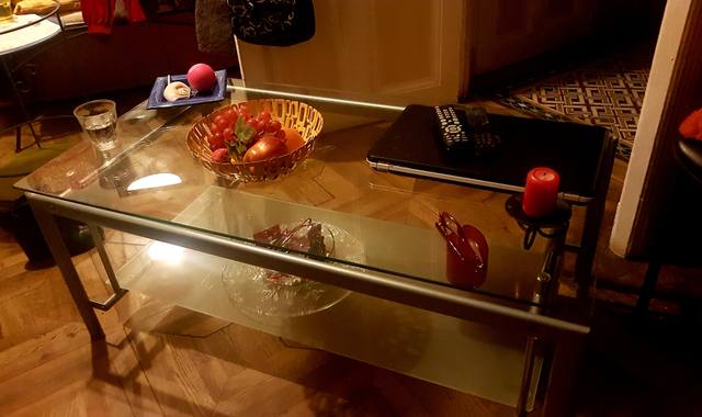 Antiquités table basse chrome verre