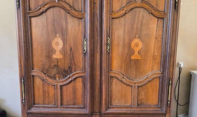 Antiquités armoire ancienne