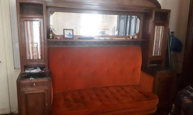 Antiquités meubles anciens en bois massif