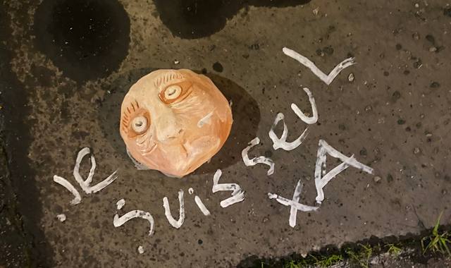 Antiquités tete en ceramique