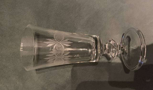 Antiquités 6 verres aperitifs