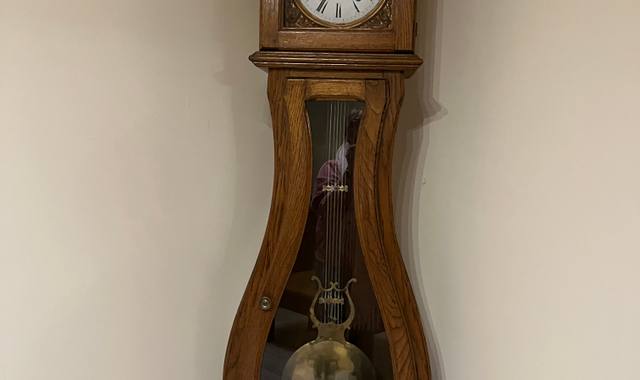 Antiquités horloge Comtoise en bonne état