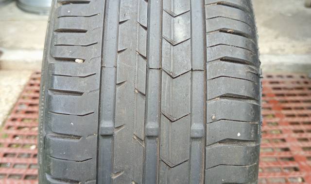 Auto-Moto pneumatiques de voiture