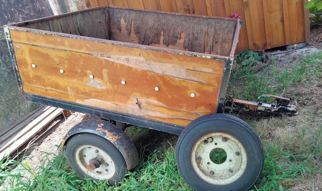 Auto-Moto petite remorque (120x110)