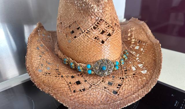 Bijoux, accessoires chapeau de country authentique