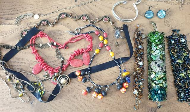 Bijoux, accessoires lot de bijoux
