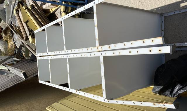 Bricolage etageres metal