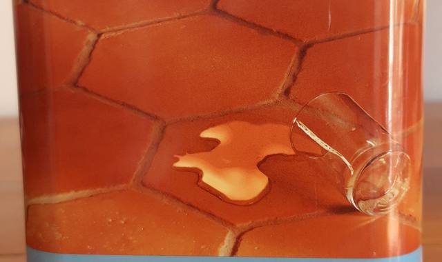 Bricolage produit imprégnant pour carrelage