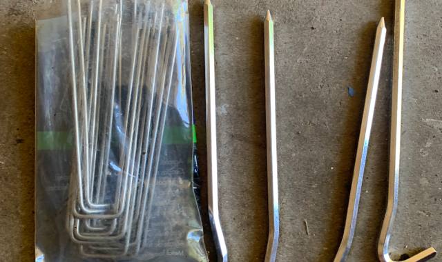 Bricolage des agrafes de fixation