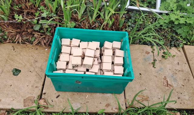 Bricolage petits carreaux beige/rose